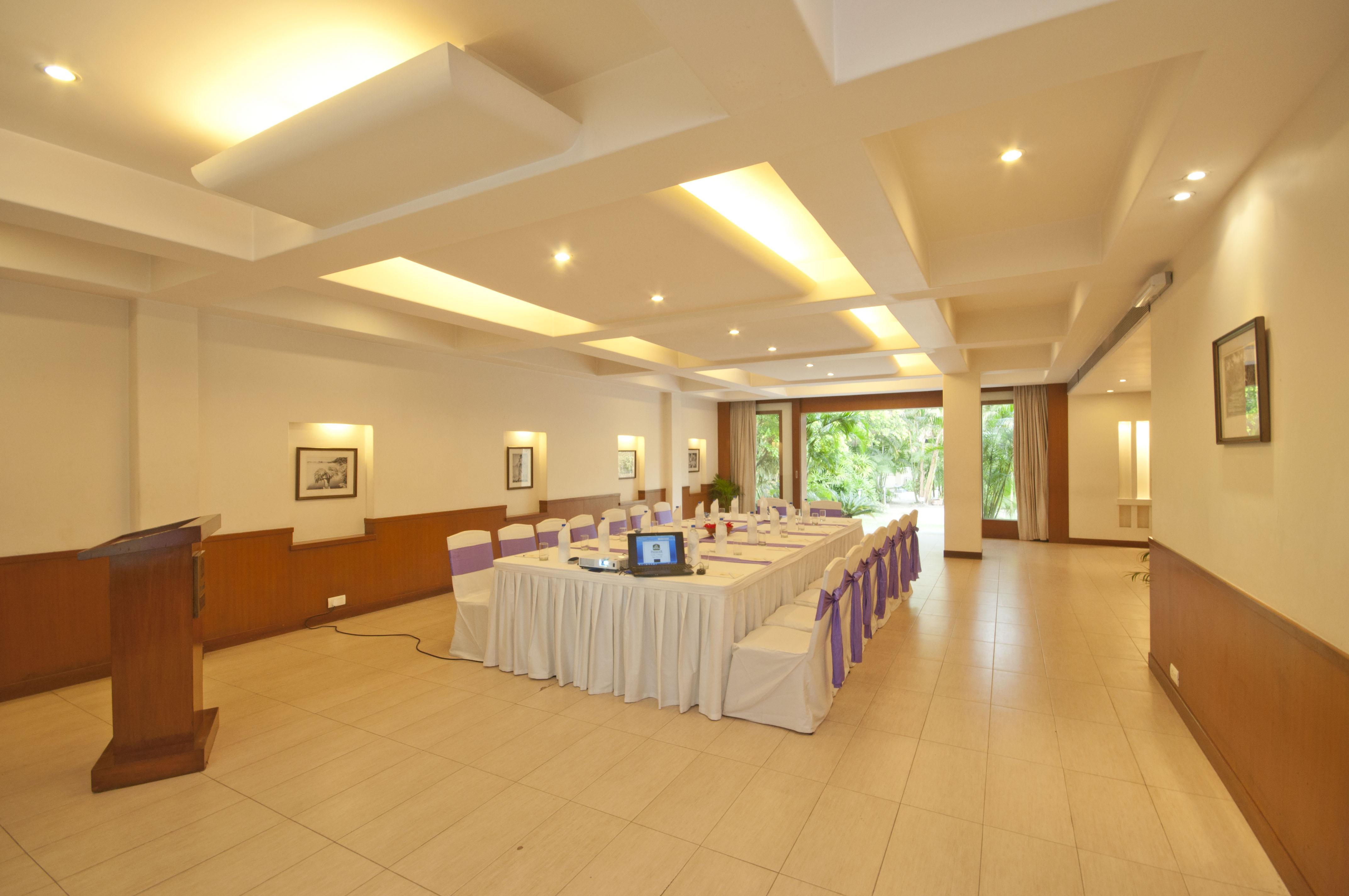 Vedic Village Spa Resort כלכותה מראה חיצוני תמונה
