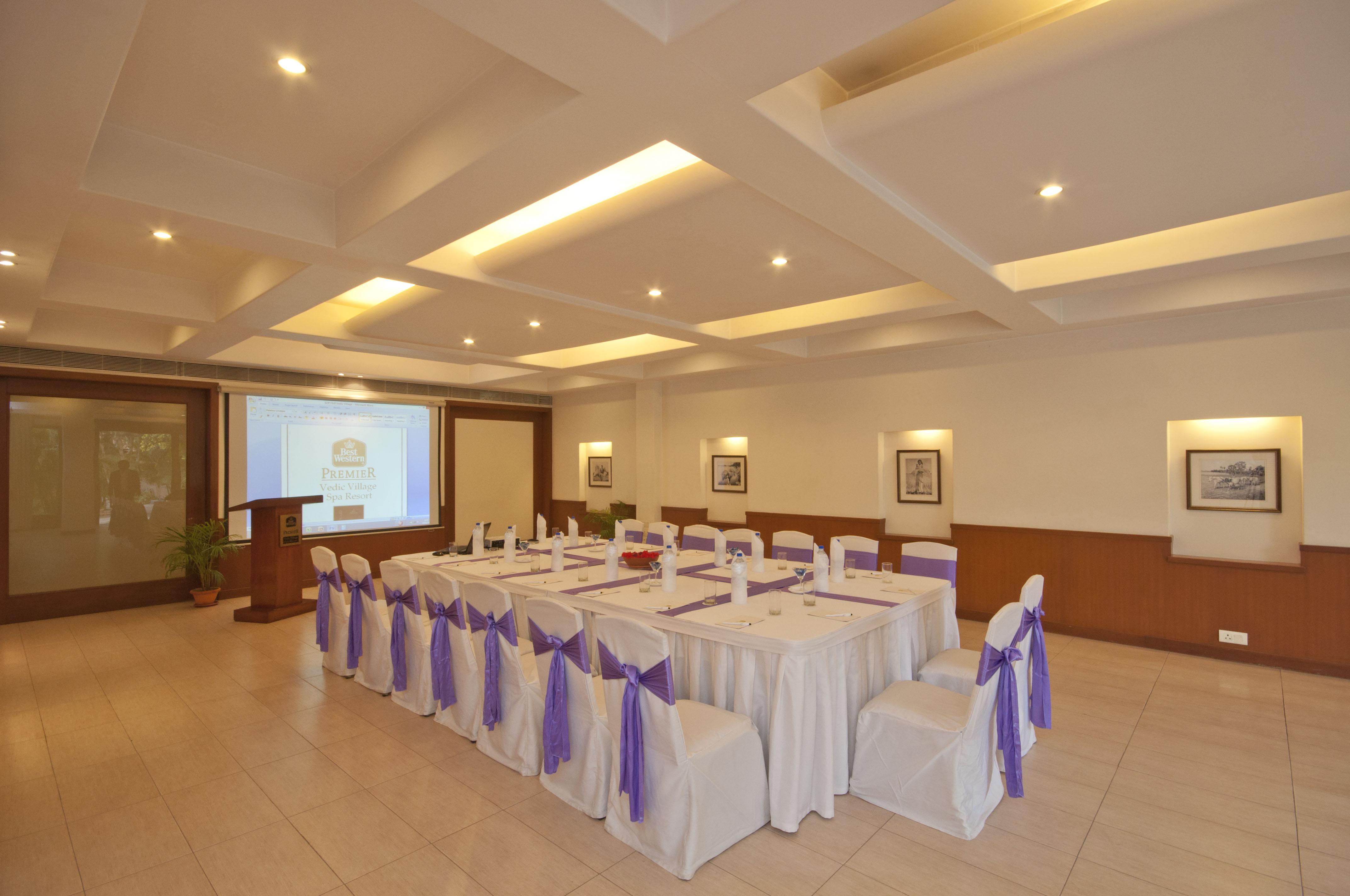 Vedic Village Spa Resort כלכותה מראה חיצוני תמונה