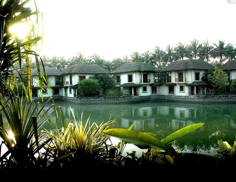 Vedic Village Spa Resort כלכותה מראה חיצוני תמונה